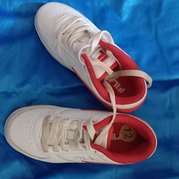 Fila red and white low sneakers for little boys - Picture 3 of 3